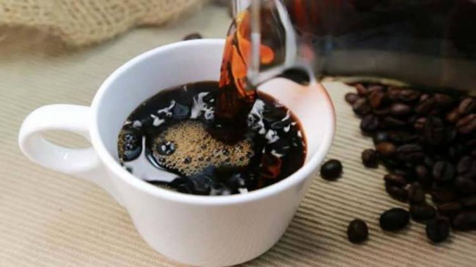 সর্দির ধাত থাকলে কফিতে বিপদ, আরও যা বাদ দেওয়াই মঙ্গল সর্দির ধাত থাকলে কফিতে বিপদ, আরও যা বাদ দেওয়াই মঙ্গল