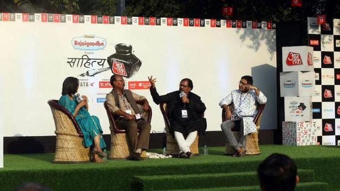 মনোজ বাজপেয়ীর বাবা ও ধর্মেন্দ্র একই দিনে অডিশনে গিয়েছিলেন, মজার সব কাহিনী