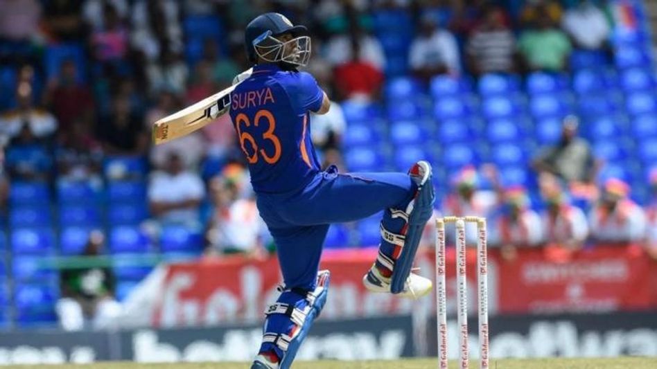 ব্যাটিং অসুখ সারল না, ভারতকে বাঁচাল সূর্যোদয় ব্যাটিং অসুখ সারল না, ভারতকে বাঁচাল সূর্যোদয়