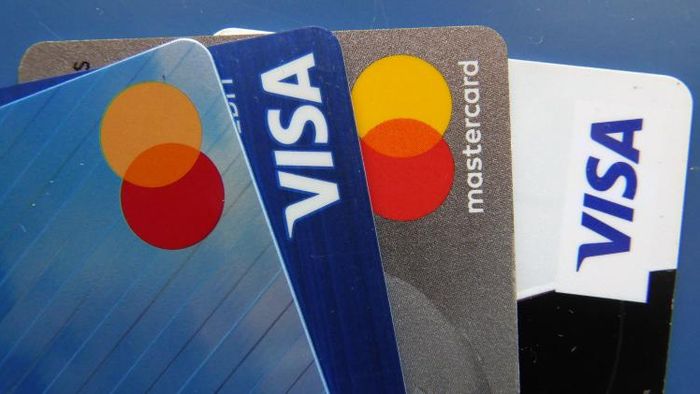 ক্রেডিট কার্ড নিয়ে এই ভুল কখনই করবেন না