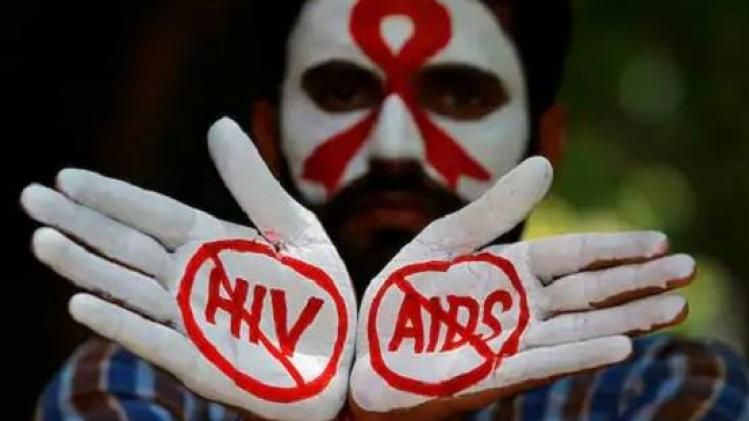 মারণ রোগ AIDS হয় কিছু ভুলে, এড়িয়ে চললেই সুখী ও স্বাস্থ্যকর জীবন
