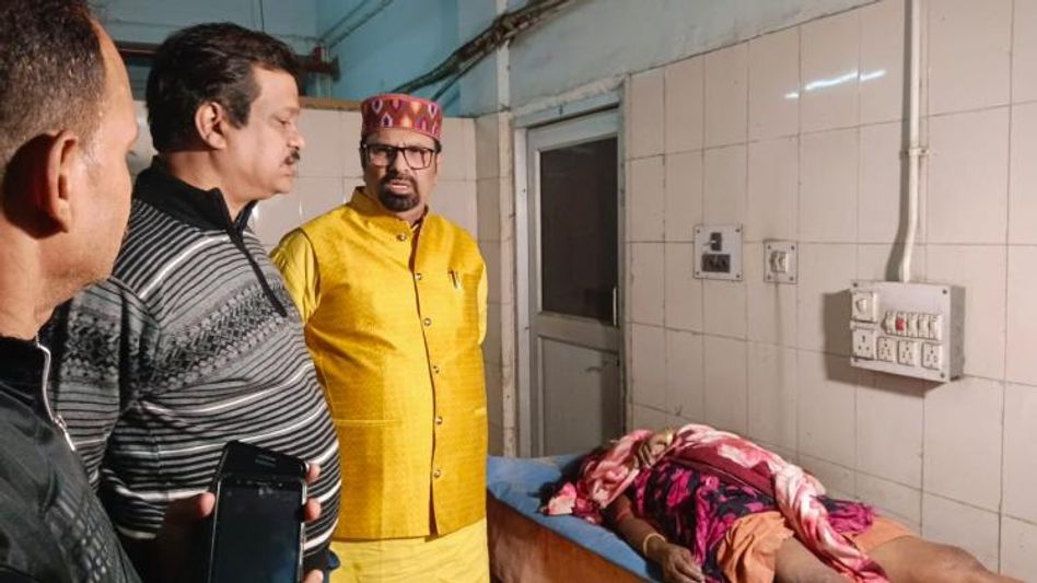 আসানসোলে শুভেন্দুর কম্বল বিতরণ অনুষ্ঠানে চূড়ান্ত বিশৃঙ্খলা, মৃত ৩ আসানসোলে শুভেন্দুর কম্বল বিতরণ অনুষ্ঠানে চূড়ান্ত বিশৃঙ্খলা, মৃত ৩