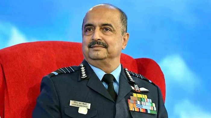 বায়ুসেনার প্রধান।