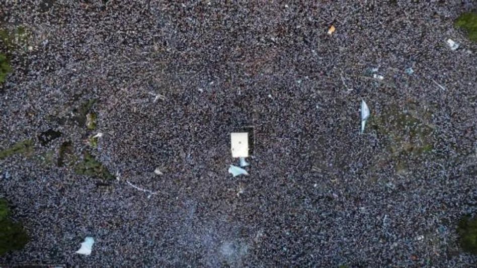 ভিড় না জনসমুদ্র? আর্জেন্টিনার রাস্তার যে ছবি VIRAL  ভিড় না জনসমুদ্র? আর্জেন্টিনার রাস্তার যে ছবি VIRAL