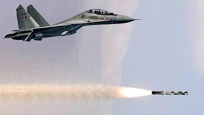 ব্রহ্মস এয়ার লঞ্চড মিসাইলের পরীক্ষা চালাল ইন্ডিয়ান এয়ার ফোর্স