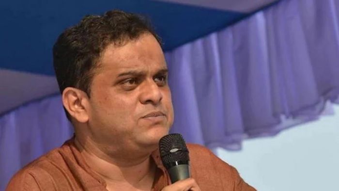 ব্রাত্য় বসু