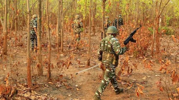 ঝাড়খণ্ডের চাইবাসা জেলায় কোবরা-মাওবাদী সংঘর্ষ