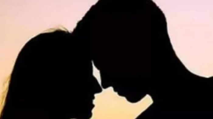 শাশুড়ি ও জামাইয়ের বিবাহ বর্হিভূত সম্পর্ক।