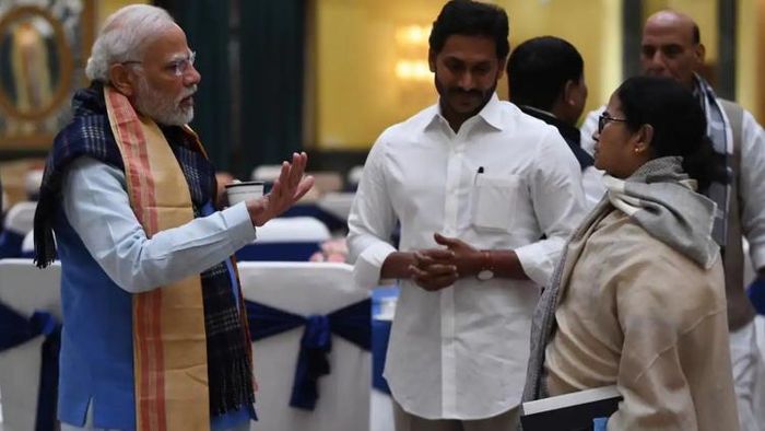 জি-২০ প্রস্তুতি বৈঠকের ফাঁকে নরেন্দ্র মোদী ও মমতা বন্দ্যোপাধ্যায়- ফাইল ছবি।