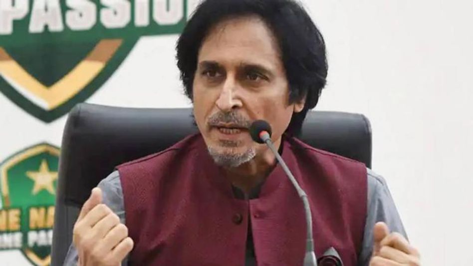 'জার্সিটাও আনতে দিল না...' PCB-র বিরুদ্ধে হেনস্থার অভিযোগ রামিজ রাজার 'জার্সিটাও আনতে দিল না...' PCB-র বিরুদ্ধে হেনস্থার অভিযোগ রামিজ রাজার
