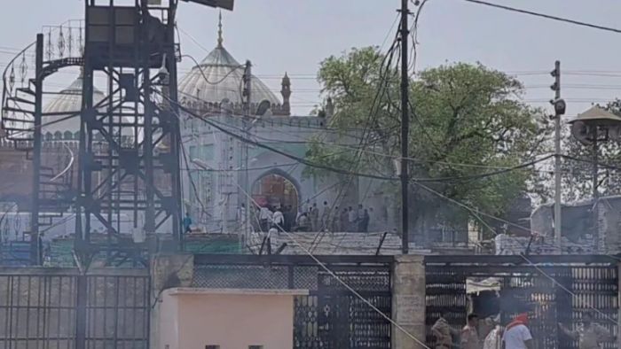 মথুরার ইদগাহ মসজিদে কড়া নিরাপত্তা