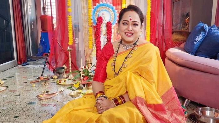 সরস্বতী বন্দনায় অপরাজিতা আঢ্য ছবি সৌজন্যে: ইনস্টাগ্রাম