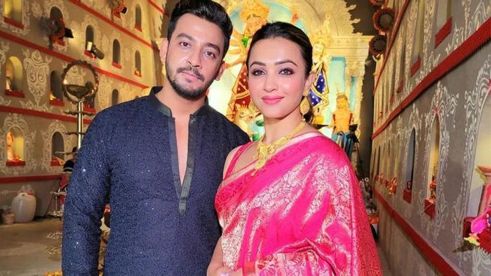 বনি সেনগুপ্ত ও কৌশানী সেনগুপ্ত ছবি সৌজন্যে: ইনস্টাগ্রাম