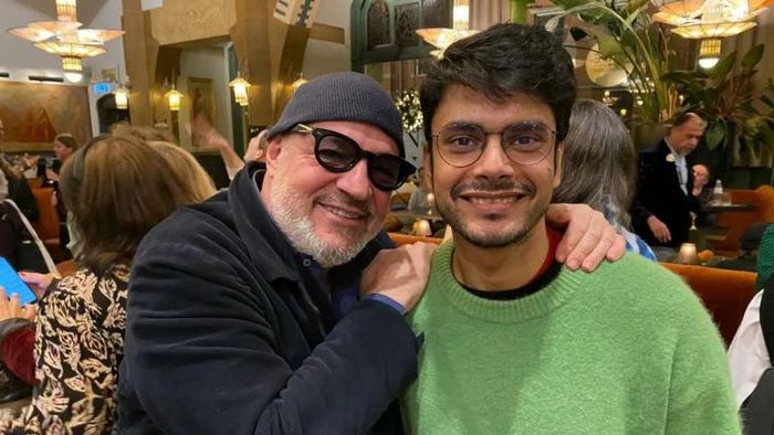 পরিচালক শৌনক সেন (ডানদিকে) ছবি সৌজন্যে: ইনস্টাগ্রাম