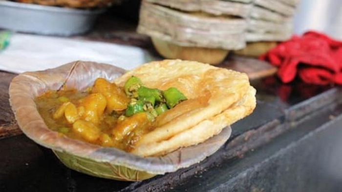 কলকাতার সেরা কচুরির দোকানে