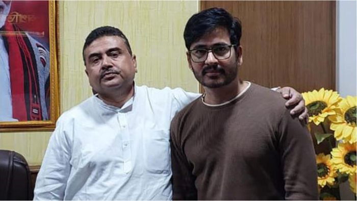 দলবদলের জল্পনার মাঝেই শুভেন্দু সাক্ষাতে হিরণ, একসঙ্গে তুললেন ছবিও
