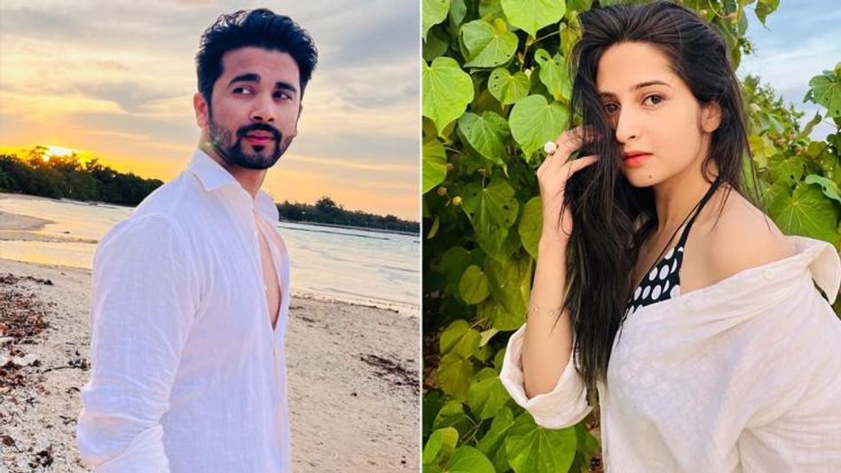 প্রেম করছেন দ্যুতি- টিপু? শ্রীমা- ইন্দ্রনীলের ডেটিংয়ের গুঞ্জন  প্রেম করছেন দ্যুতি- টিপু? শ্রীমা- ইন্দ্রনীলের ডেটিংয়ের গুঞ্জন