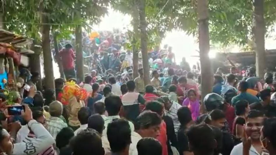 মকর সংক্রান্তির মেলায় গুরুতর আহত শিশু-সহ ১২, মৃত্যুর আশঙ্কা মকর সংক্রান্তির মেলায় গুরুতর আহত শিশু-সহ ১২, মৃত্যুর আশঙ্কা