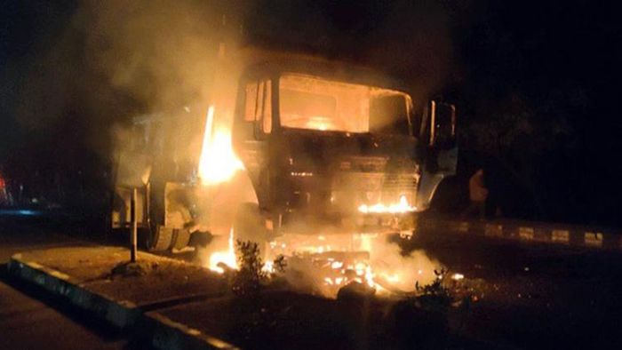 শিলিগুড়ি যখন 'সুলতানপুরী', যুবককে ১ কিমি হিঁচড়ে নিয়ে ছুটল ডাম্পার, মৃত্যু