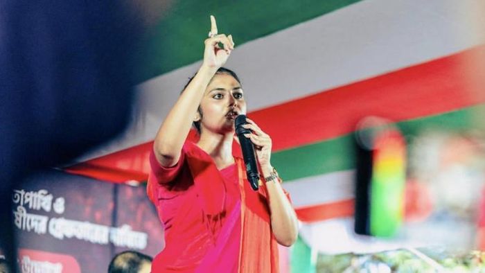 সায়নী ঘোষ