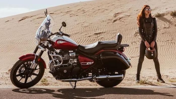 Royal Enfield-এর লাক্সারি বাইক সুপার মেটিওর ৬৫০ লঞ্চ, কী আছে এতে জানেন?