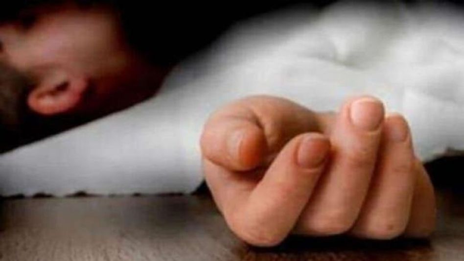রাতের অন্ধকারে ঘুমন্ত শিশুকে গলা কেটে খুনের চেষ্টা, তীব্র চাঞ্চল্য মালদায় রাতের অন্ধকারে ঘুমন্ত শিশুকে গলা কেটে খুনের চেষ্টা, তীব্র চাঞ্চল্য মালদায়