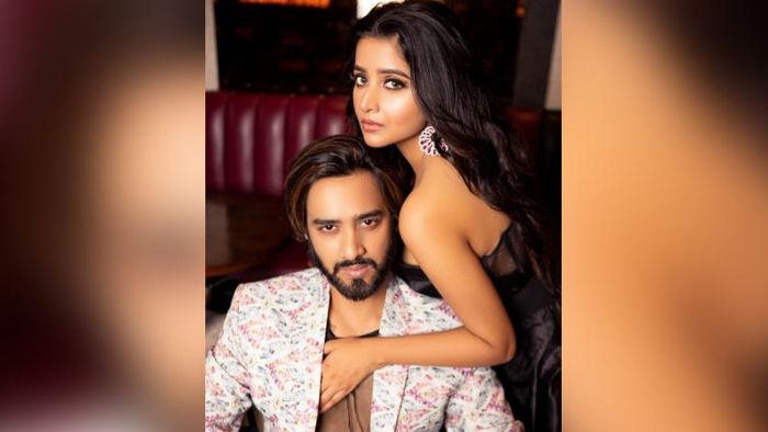 দেবচন্দ্রিমা ও রিজওয়ানু রাব্বানি শেখ