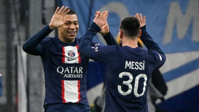 লিওনেল মেসি ও কিলিয়ান এমবাপে