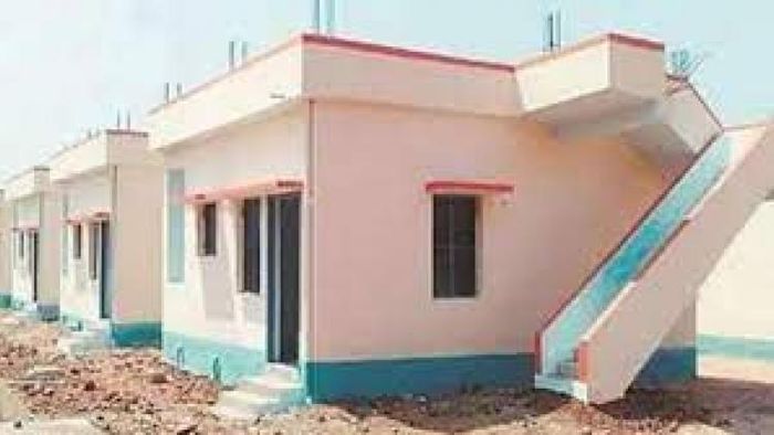আবাস যোজনায় বাড়ি