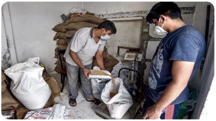 ডিলার কম রেশন দিচ্ছে? এই কাজটি করুলেই সমস্যা মিটে যাবে