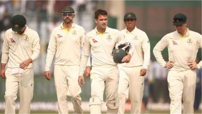 অর্ধেক দল দেশে ফিরেছে, সিরিজ শেষের আগেই আত্মসমর্পণ অজিদের