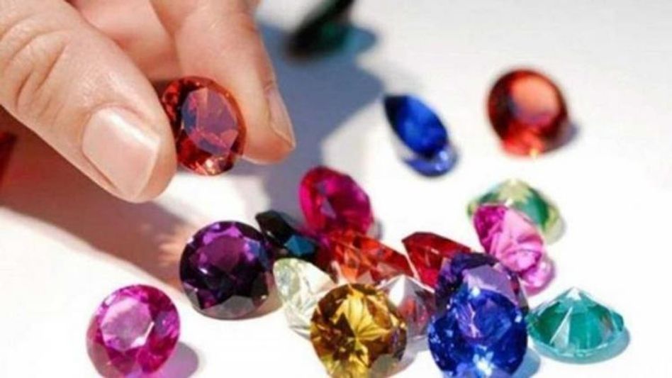 কোন রাশির কী রত্ন পরা উচিত, কীভাবে আসল-নকল চিনবেন? কোন রাশির কী রত্ন পরা উচিত, কীভাবে আসল-নকল চিনবেন?