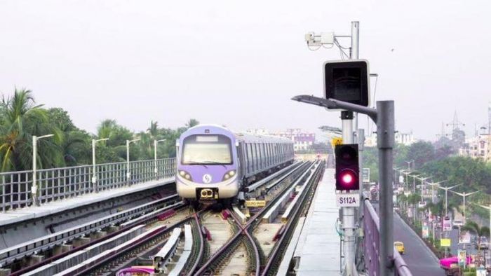 কলকাতা মেট্রো।