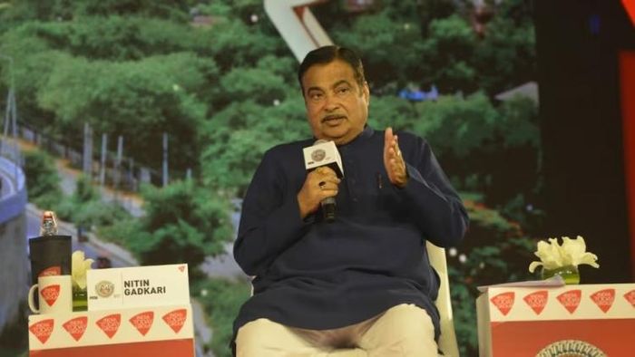 নিতীন গড়করি।