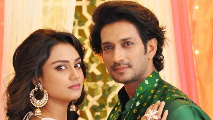 'সাথী' ধারাবাহিকে অনুমিতা দত্ত ও ইন্দ্রজিৎ বসু