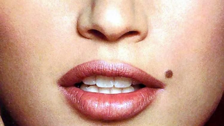 শরীরের এই অংশে তিল থাকলে সে ব্যক্তি ধনী হয়, সামুদ্রিক শাস্ত্র যা বলেছে