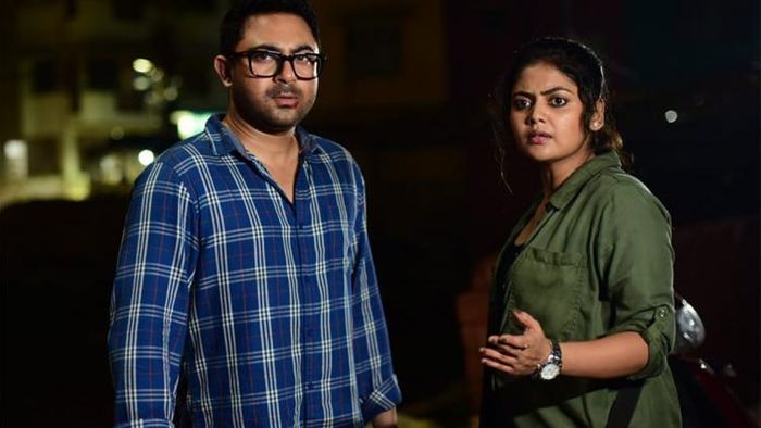 ছবির দৃশ্যে সোহম চক্রবর্তী ও সায়নী ঘোষ