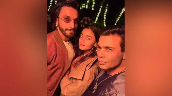 করণ জোহরের সঙ্গে রণবীর-আলিয়া ছবি সৌজন্যে: ইনস্টাগ্রাম