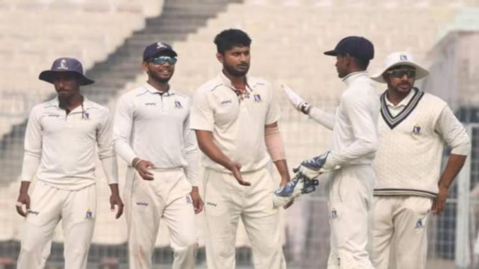 দুর্ধর্ষ শাহবাজ-আকাশদীপ! বিরাটদের হারিয়ে রঞ্জির সেমিফাইনালে বাংলা দুর্ধর্ষ শাহবাজ-আকাশদীপ! বিরাটদের হারিয়ে রঞ্জির সেমিফাইনালে বাংলা