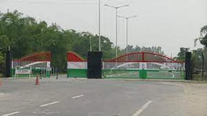 সীমান্তে ভিসা-জটে ধাক্কা, বাংলাদেশি পর্যটক হারাচ্ছে উত্তরবঙ্গ