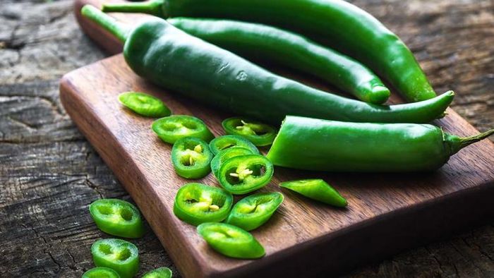 পেটের চর্বি কমান এভাবে কাঁচালঙ্কা খেয়ে