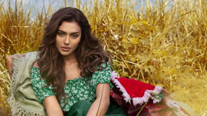 ছবি পোস্ট করেই কটাক্ষের শিকার সুন্দরী