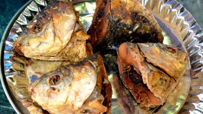 মাছের মাথা খাওয়ার উপকারিতা