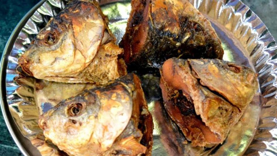 হার্ট-চোখ ভাল রাখে, রোজ মাছের মাথা খেলে দূরে থাকবে ৪ রোগ হার্ট-চোখ ভাল রাখে, রোজ মাছের মাথা খেলে দূরে থাকবে ৪ রোগ