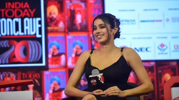 ইন্ডিয়া টুডে কলক্লেভ ২০২৩-র মঞ্চে জাহ্নবী কাপুর