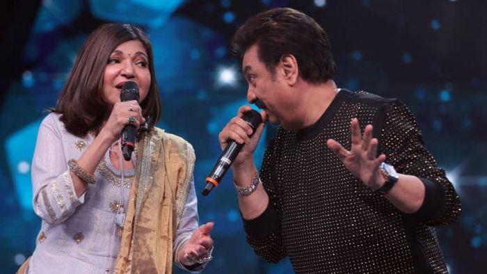 'সুপার সিঙ্গার'-র মঞ্চে কুমার শানু ও অলকা ইয়াগনিক