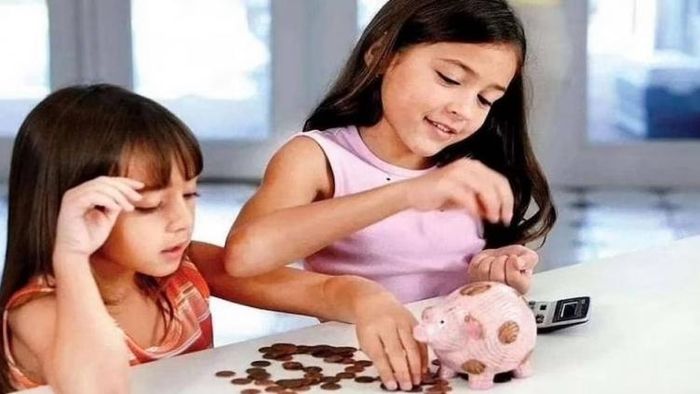 মেয়ের ভবিষ্যত নিয়ে চিন্তিত? ১২১ টাকা করে জমিয়ে পান ২৭ লাখ রিটার্ন!