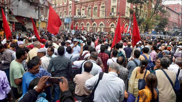 ডিএ-র দাবিতে ১০ মার্চ বনধ, তার আগেই নতুন সিদ্ধান্ত আন্দোলনকারীদের 