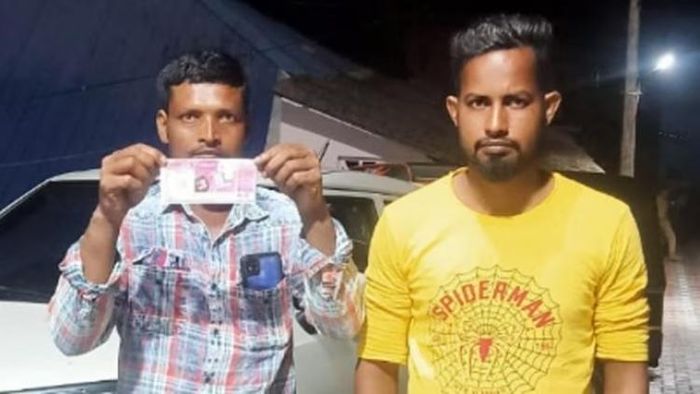 লটারি টিকিট হাতে লাখপতি বাদেশ