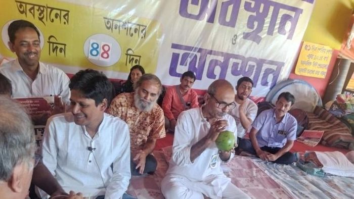 শহিদ মিনারের মঞ্চ